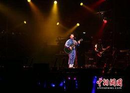 搞笑演唱会舞台,笑翻天！搞笑演唱会舞台狂欢记